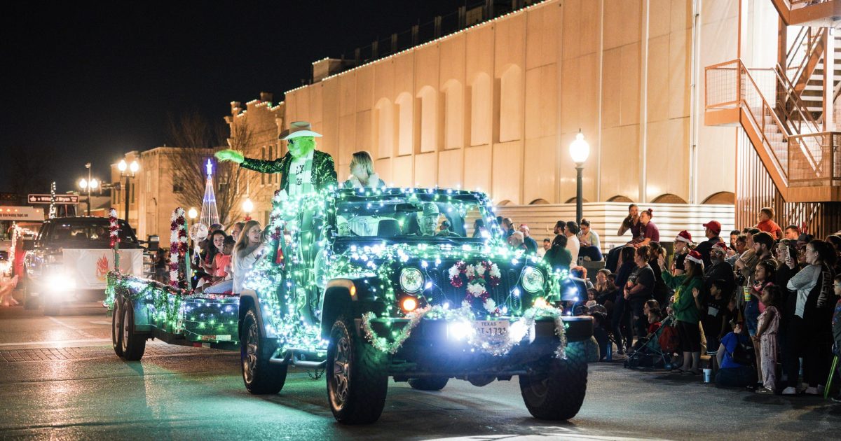 Downtown Bryan Christmas Parade 2023 Destination Bryan